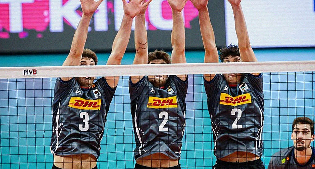 LVM ২০২৬: ইন্দোনেশিয়ার ক্যাম্পাস ভলিবলের মঞ্চ এখন MOJI-র হাতে