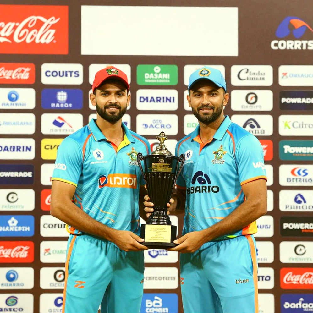 ওভারের খাতা: ডেথ ওভারের আগে যে বোঝা কেউ গোনে না